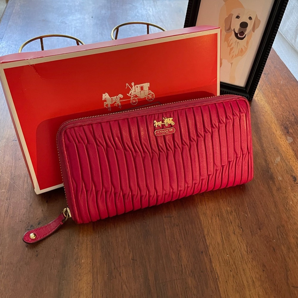 Coach Madison accordion wallet